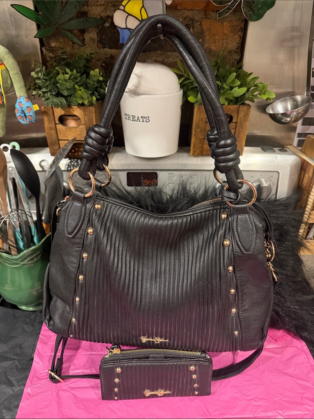 Jessica Simpson handbag and matching zip-around wallet set.
